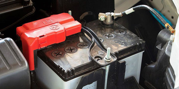 Những điều cần biết về ắc quy xe tải