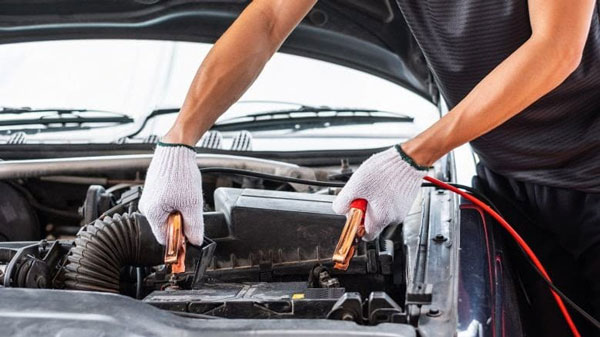 Cách sạc ắc quy ô tô nhanh nhất