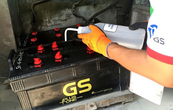 Định nghĩa ắc quy nước