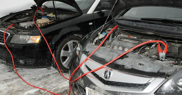 Cứu hộ ắc quy ô tô khi nào