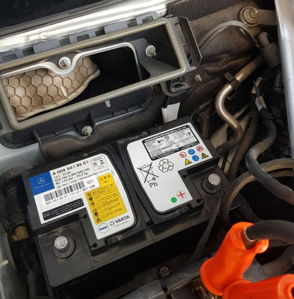 Ắc quy xe Mercedes C300 tại Hải Phòng