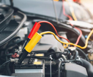 dấu hiệu và nguyên nhân bình ắc quy bị sụt áp